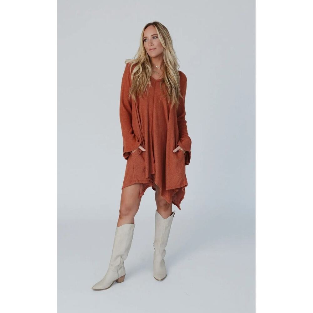 Golden Hour Long Bell Sleeve Dress - Rust - Picture 4 of 8